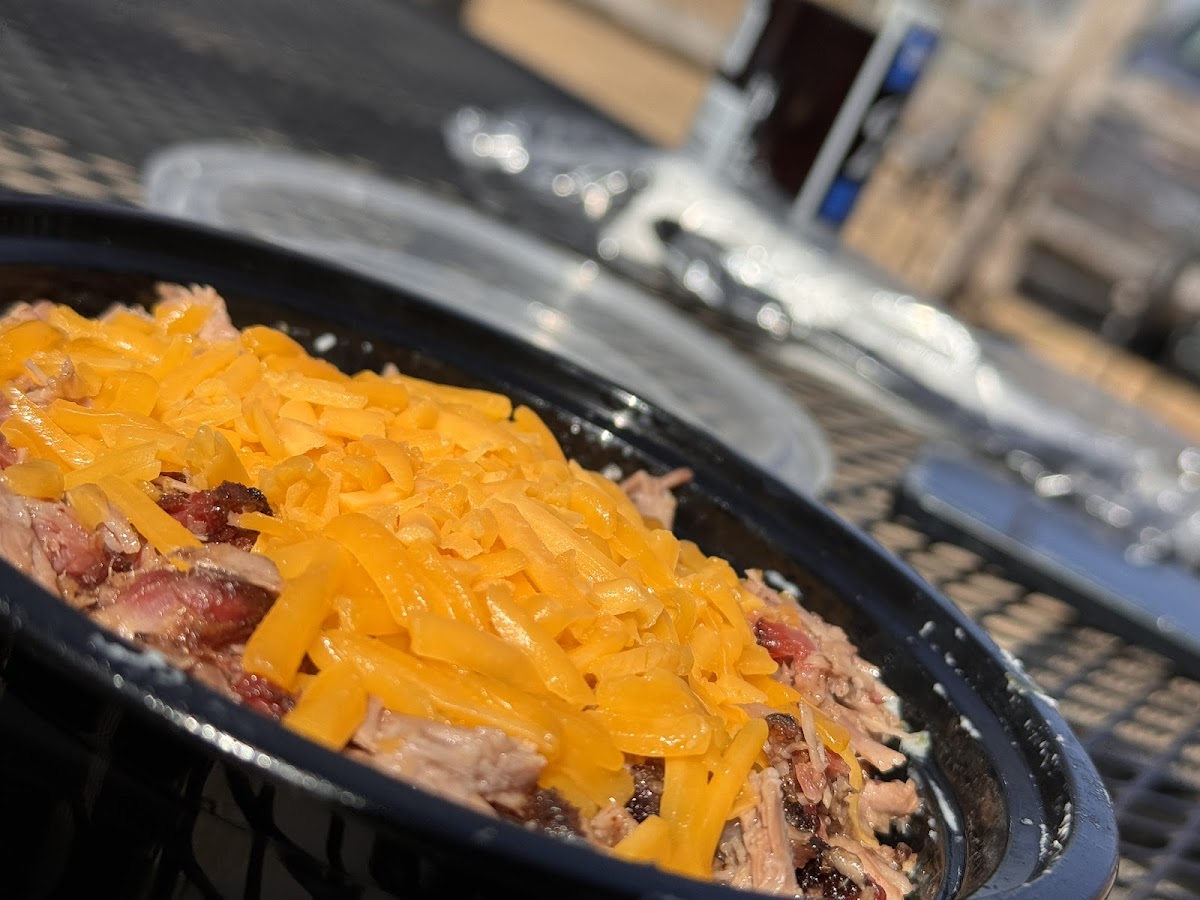 Natchez Trace Smokehouse Photos 2